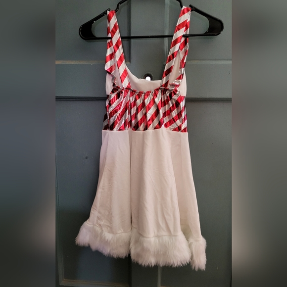 Mrs. Claus Costume. Dress, Hat & Leg Warmers. Size Large. Brand New. - Picture 4 of 5